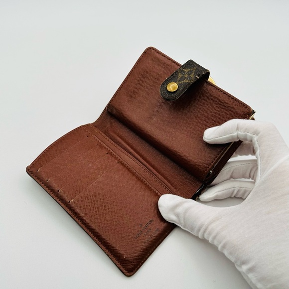 Louis Vuitton Gold Lock LV Wallet - Picture 2 of 14